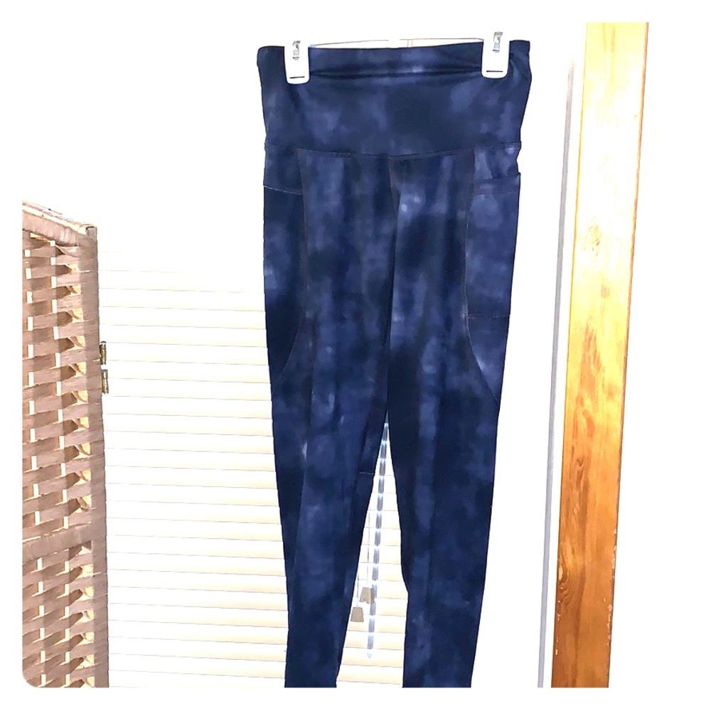 Capri blue cloud leggings